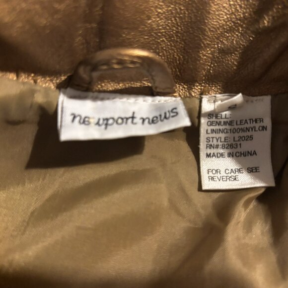 Support News Genuine Leather Belted Coat – Women’s - Picture 5 of 5